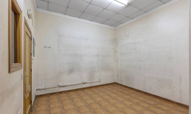 Venta - Comercial - Torrevieja - Centro