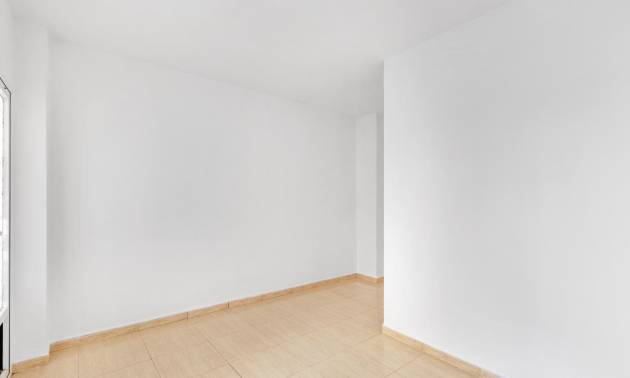Venta - Apartment - Torrevieja - Puerto Deportivo