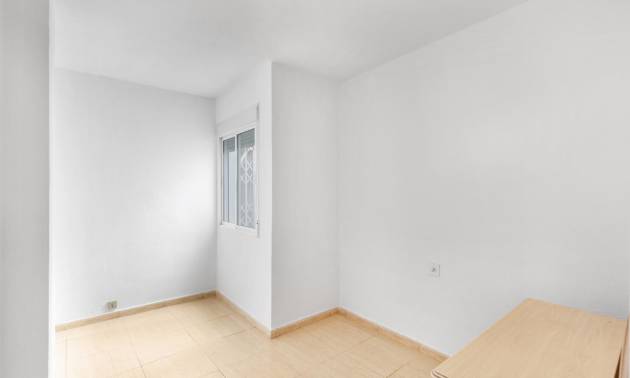 Venta - Apartment - Torrevieja - Puerto Deportivo