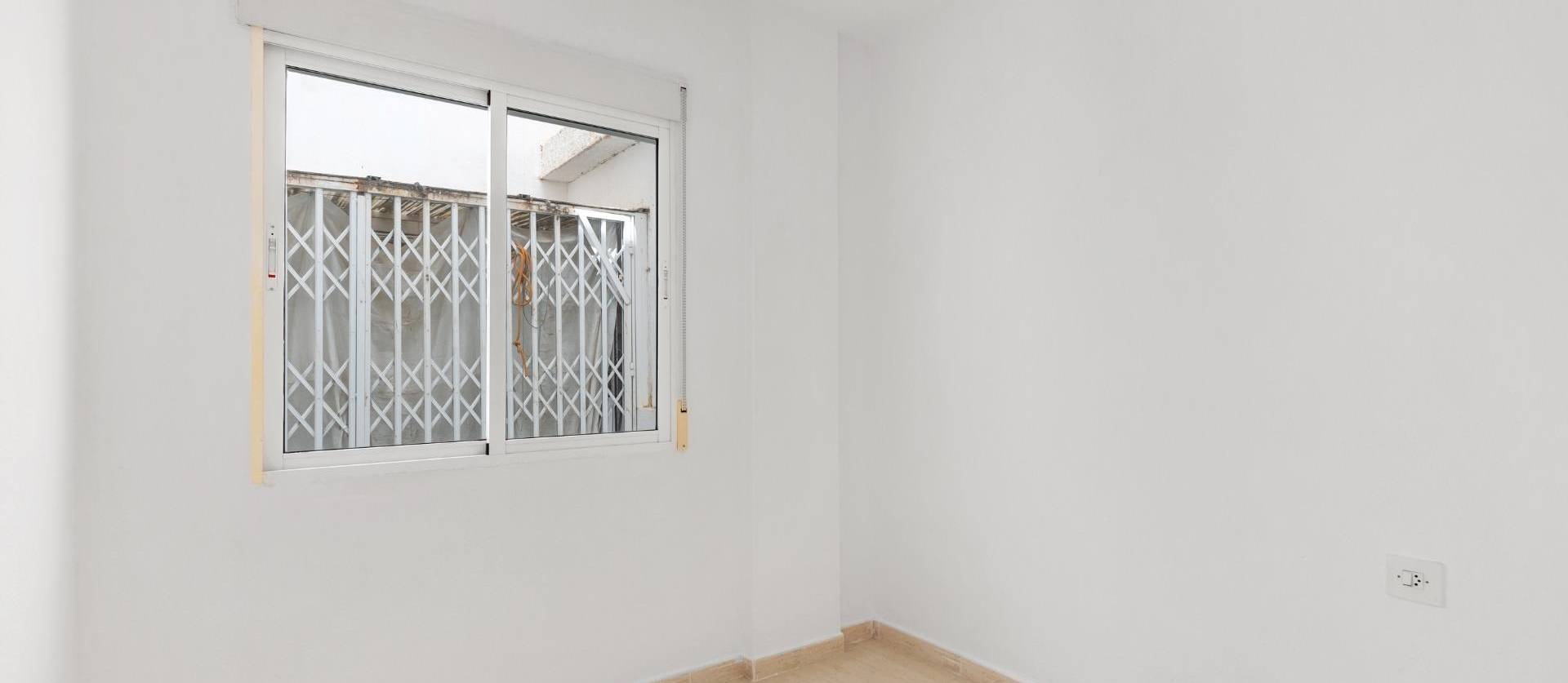 Venta - Apartment - Torrevieja - Puerto Deportivo