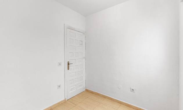 Venta - Apartment - Torrevieja - Puerto Deportivo