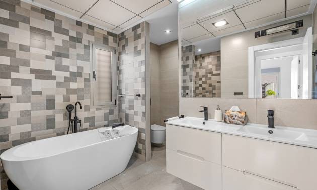 Bestaande woningen - Villa - Orihuela Costa - Villamartín