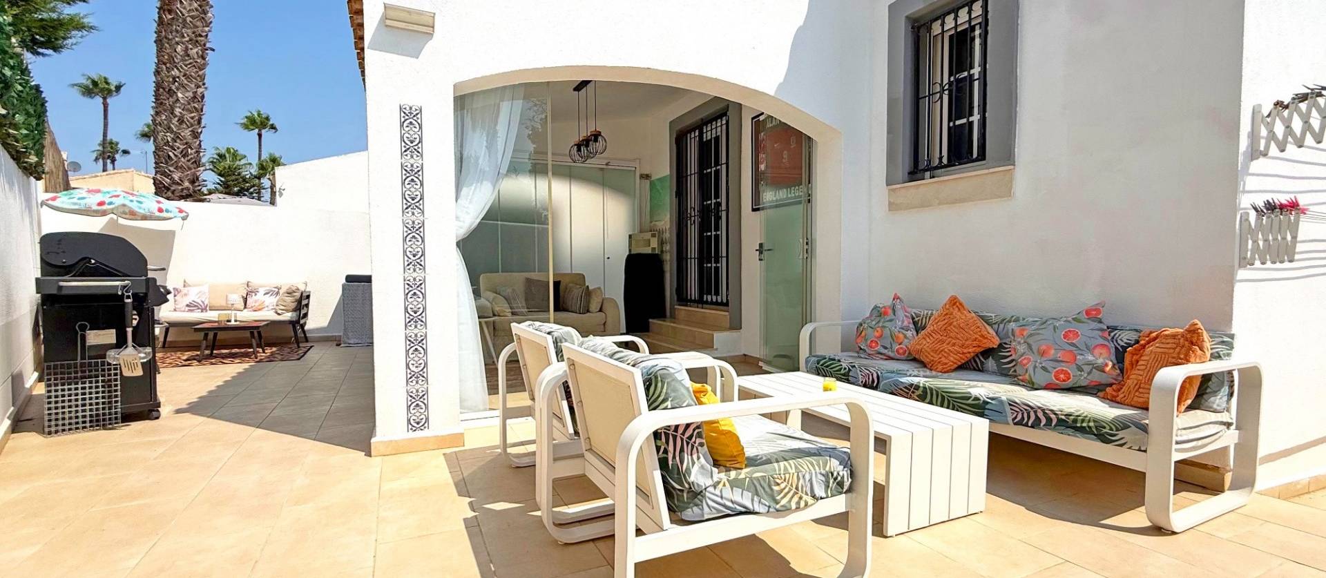 Bestaande woningen - Villa - Orihuela Costa - Villamartín