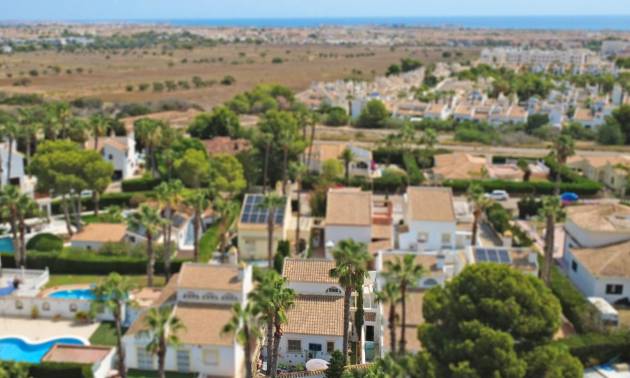 Bestaande woningen - Villa - Orihuela Costa - Villamartín