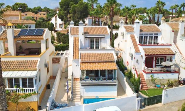 Bestaande woningen - Villa - Orihuela Costa - Villamartín