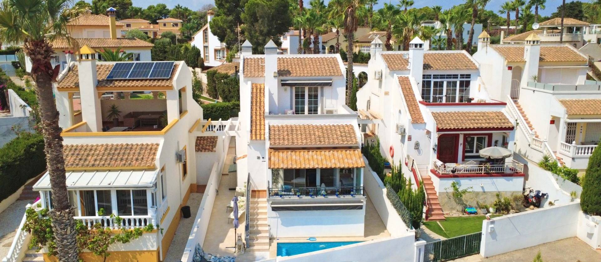 Bestaande woningen - Villa - Orihuela Costa - Villamartín