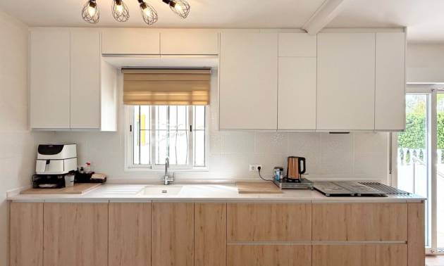 Bestaande woningen - Villa - Orihuela Costa - Villamartín