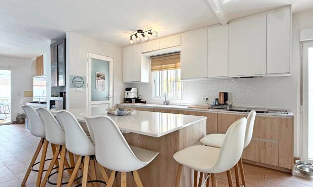 Bestaande woningen - Villa - Orihuela Costa - Villamartín