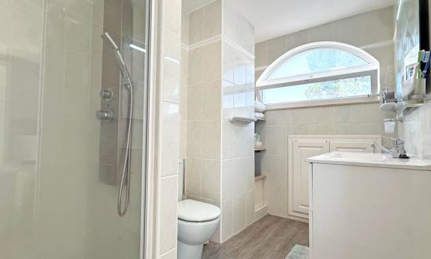 Bestaande woningen - Villa - Orihuela Costa - Villamartín