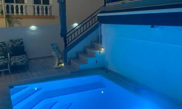 Bestaande woningen - Villa - Orihuela Costa - Villamartín