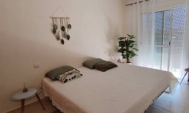 Revente - Apartment - Sucina