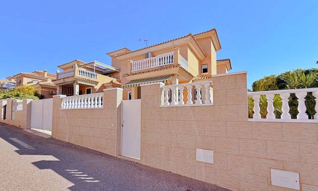 Sale - Villa - Orihuela - Orihuela Costa