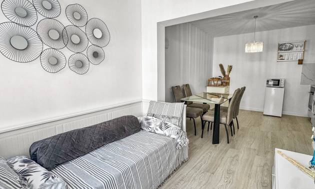 Sale - Bungalow - Torrevieja - Los Balcones