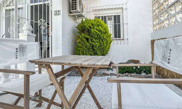 Sale - Bungalow - Torrevieja - Los Balcones