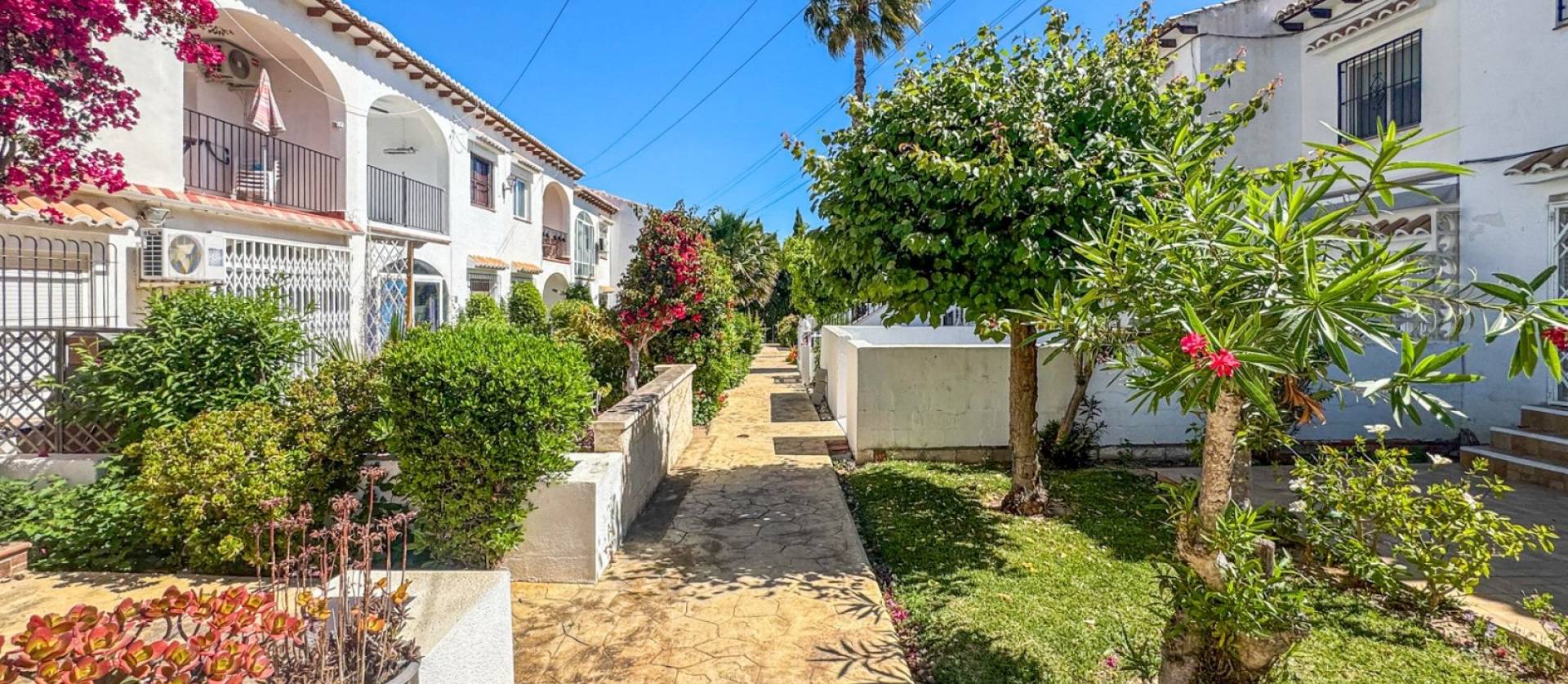 Sale - Bungalow - Torrevieja - Los Balcones