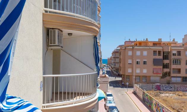 Revente - Apartment - Torrevieja - La Mata pueblo