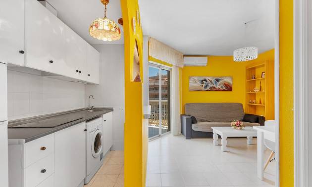 Revente - Apartment - Torrevieja - La Mata pueblo