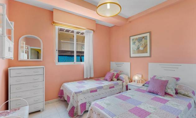 Revente - Apartment - Torrevieja - La Mata pueblo