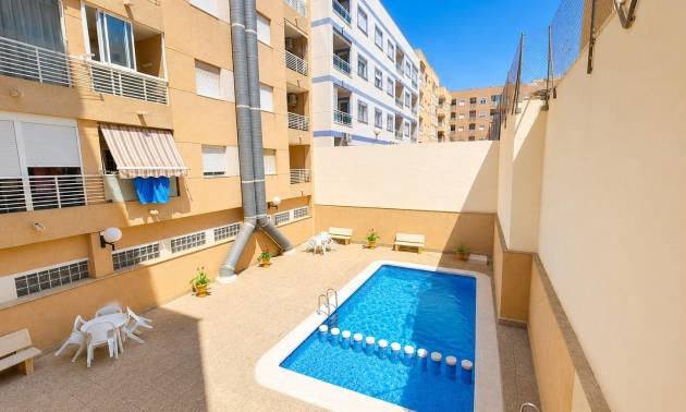 Revente - Apartment - Torrevieja - Estacion de autobuses