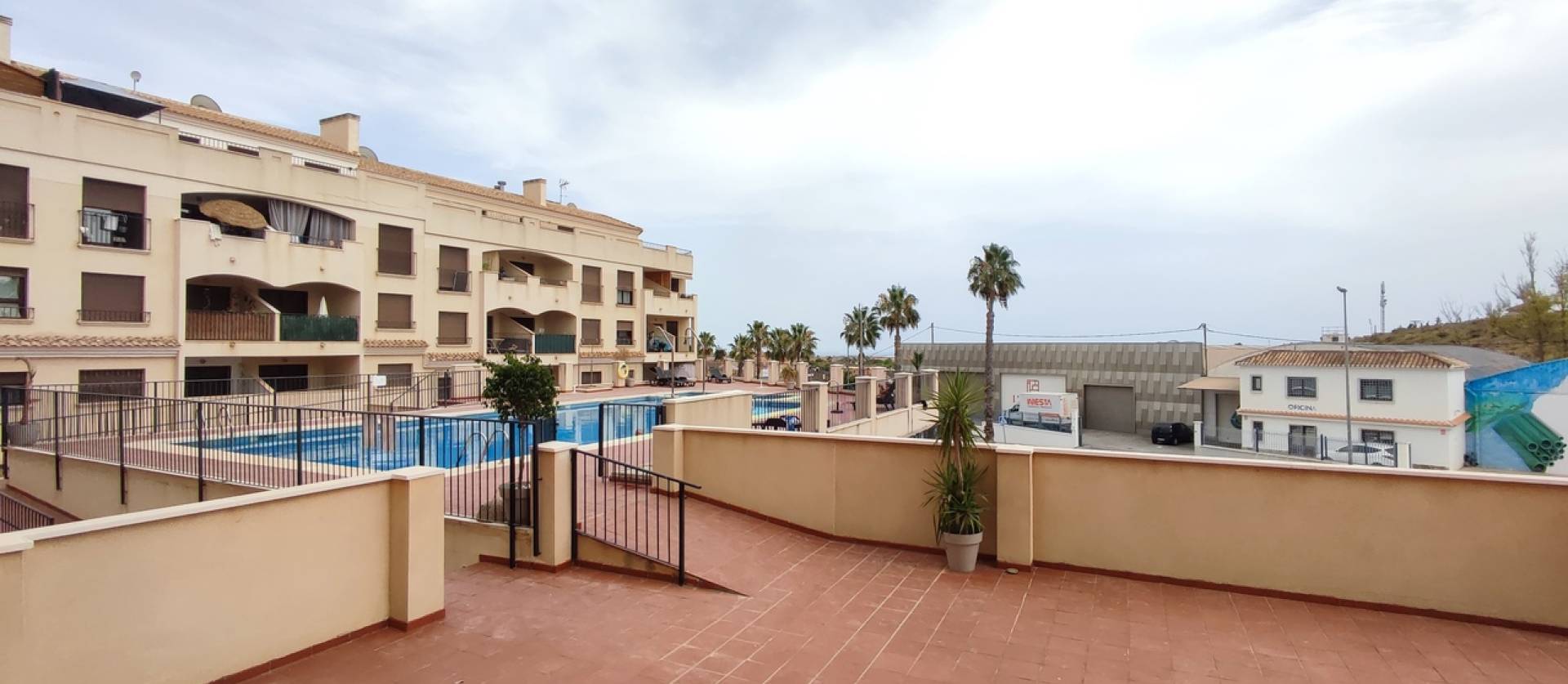 Revente - Apartment - Sucina