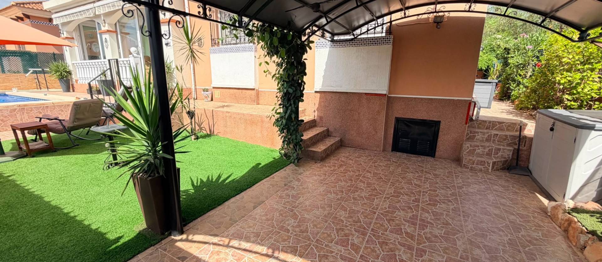 Sale - Villa - Los Montesinos - La Herrada