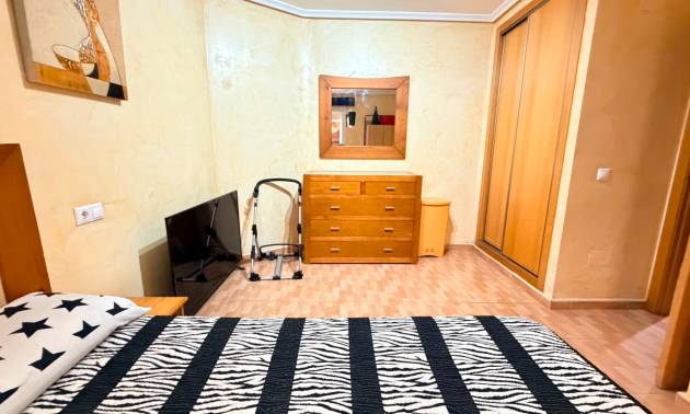 Revente - Apartment - Los Montesinos