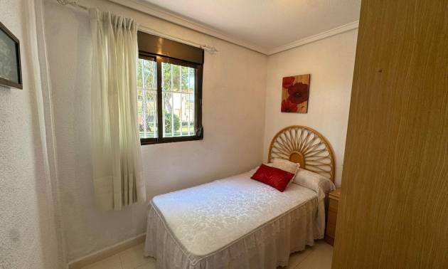 Revente - Bungalow - Torrevieja - Playa de los Naufragos