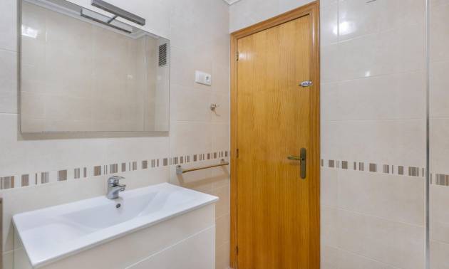 Bestaande woningen - Appartment - Torrevieja - La Mata pueblo