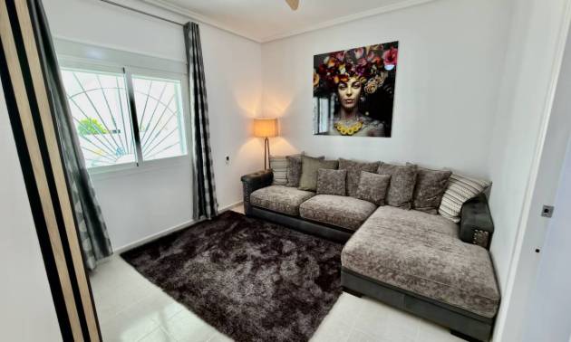 Venta - Villa - Ciudad Quesada - Central Quesada