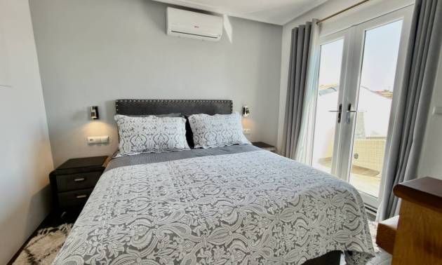 Venta - Villa - Ciudad Quesada - Central Quesada