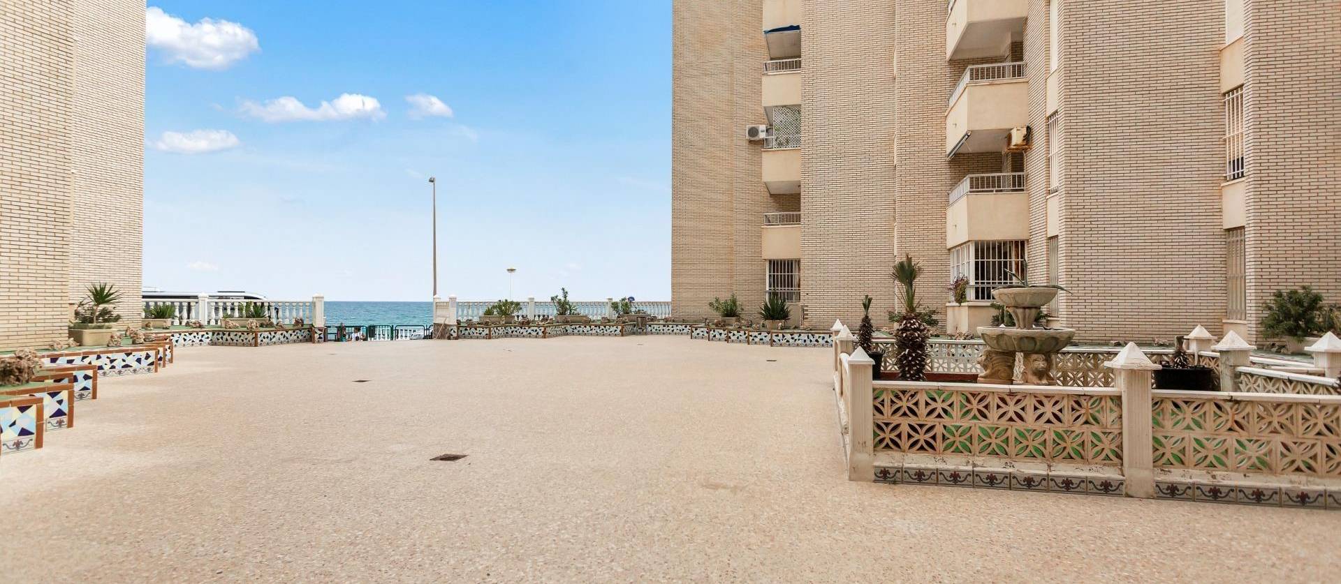 Sale - Apartment - Torrevieja - Playa de los locos