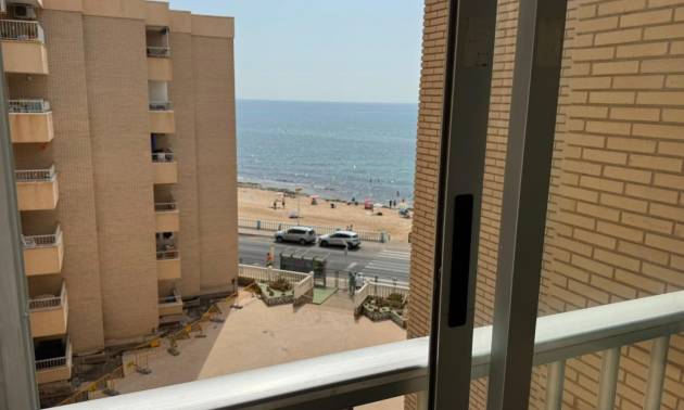 Sale - Apartment - Torrevieja - Playa de los locos