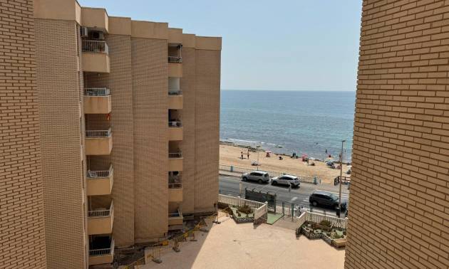 Sale - Apartment - Torrevieja - Playa de los locos