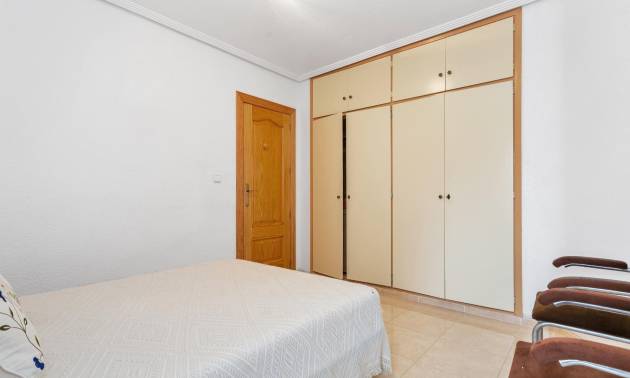 Sale - Apartment - Torrevieja - Playa de los locos
