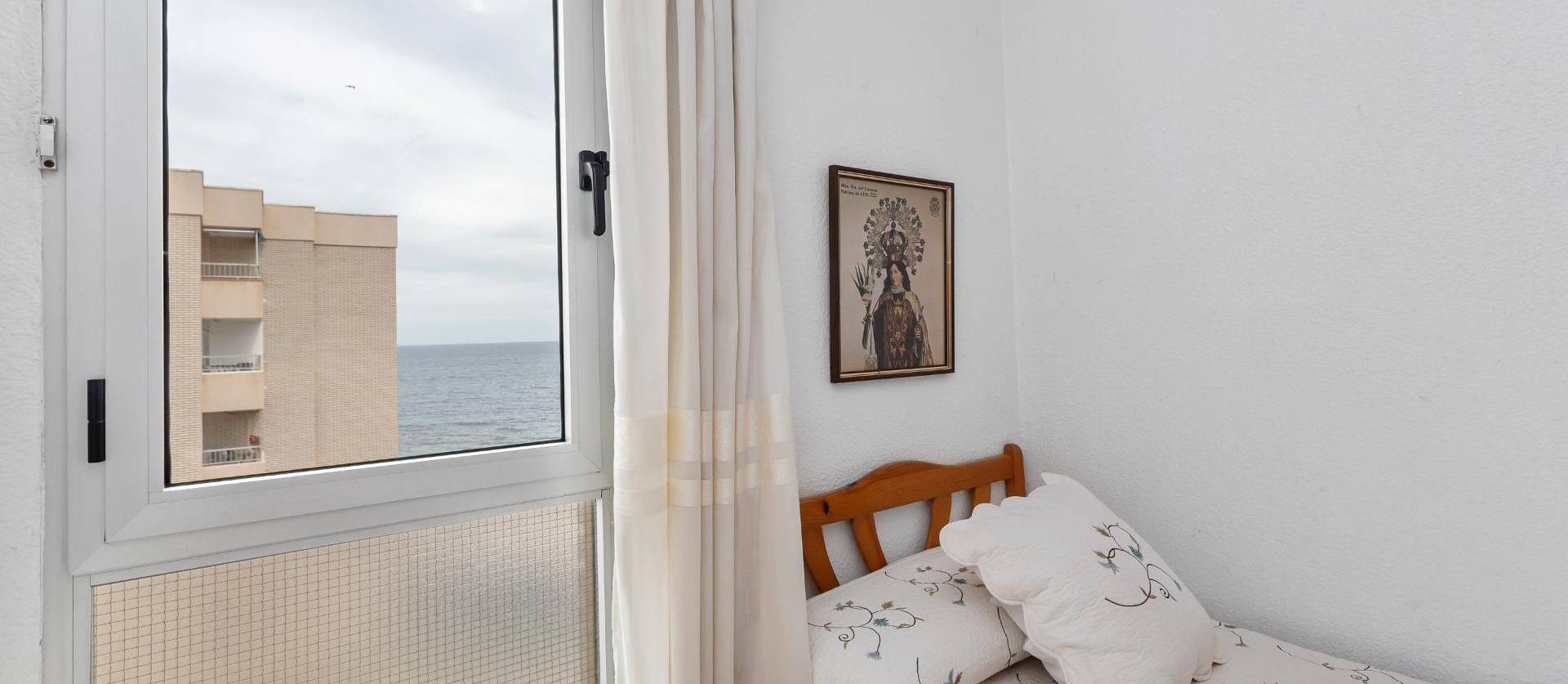Sale - Apartment - Torrevieja - Playa de los locos