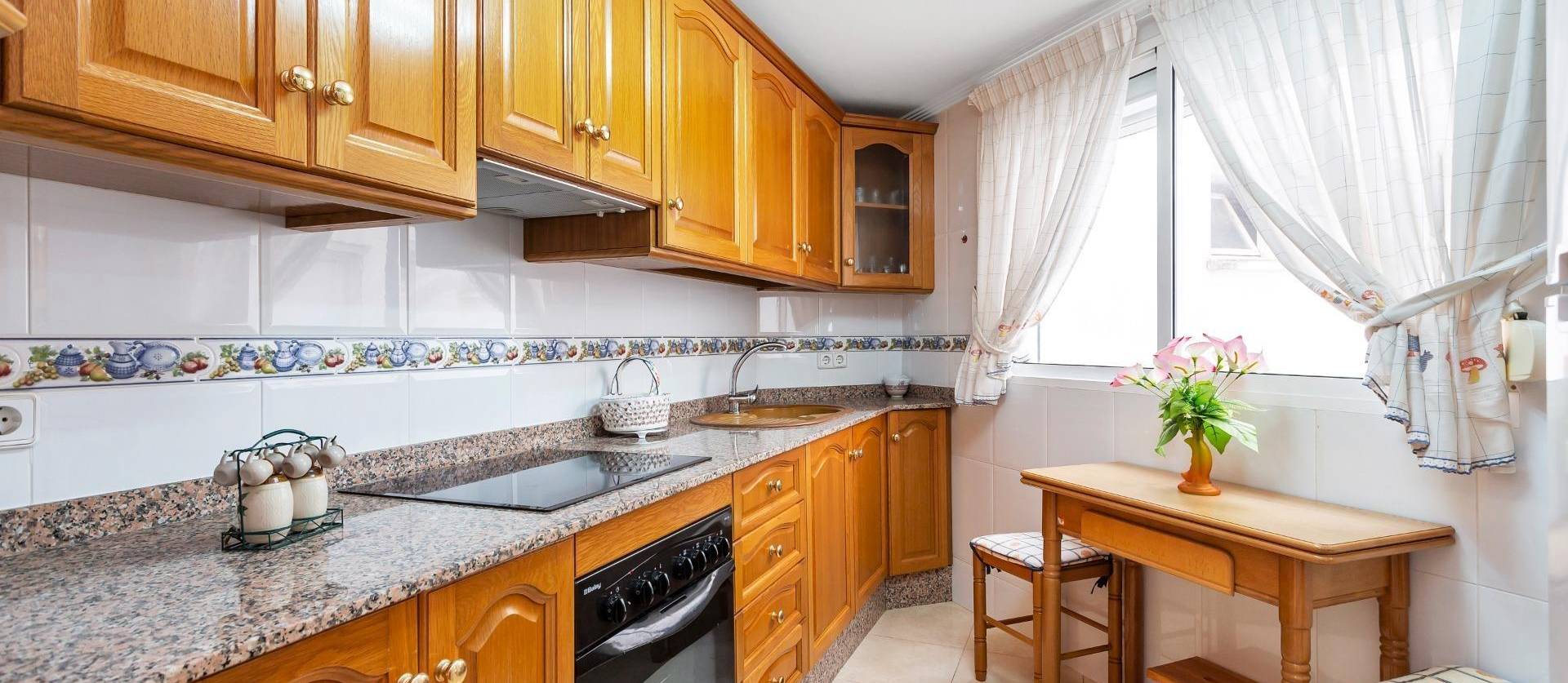 Sale - Apartment - Torrevieja - Playa de los locos