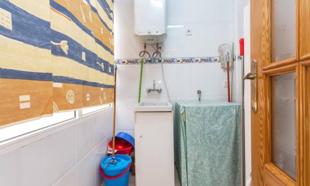 Sale - Apartment - Torrevieja - Playa de los locos