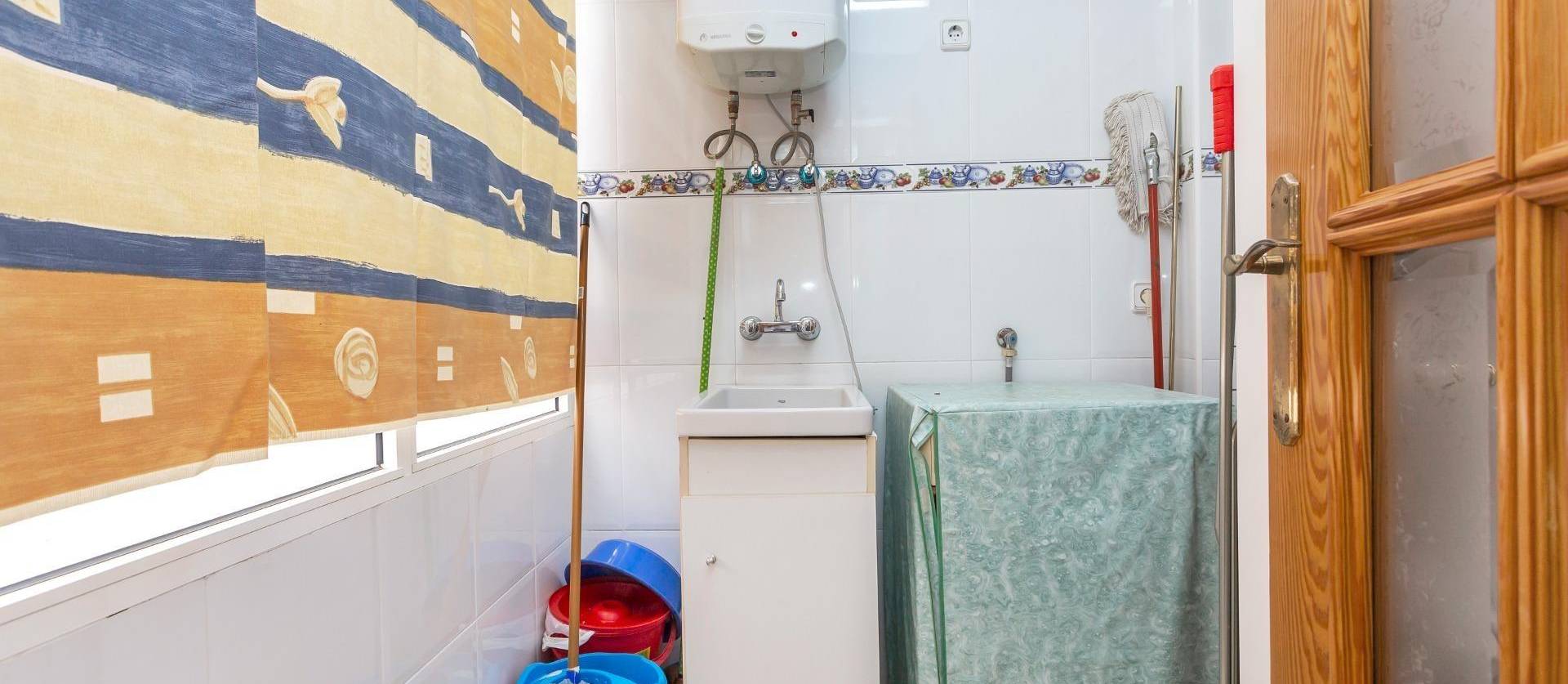 Sale - Apartment - Torrevieja - Playa de los locos