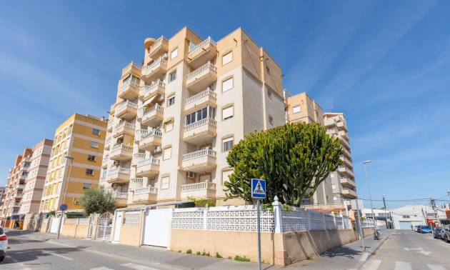 Revente - Apartment - Torrevieja - Nueva Torrevieja