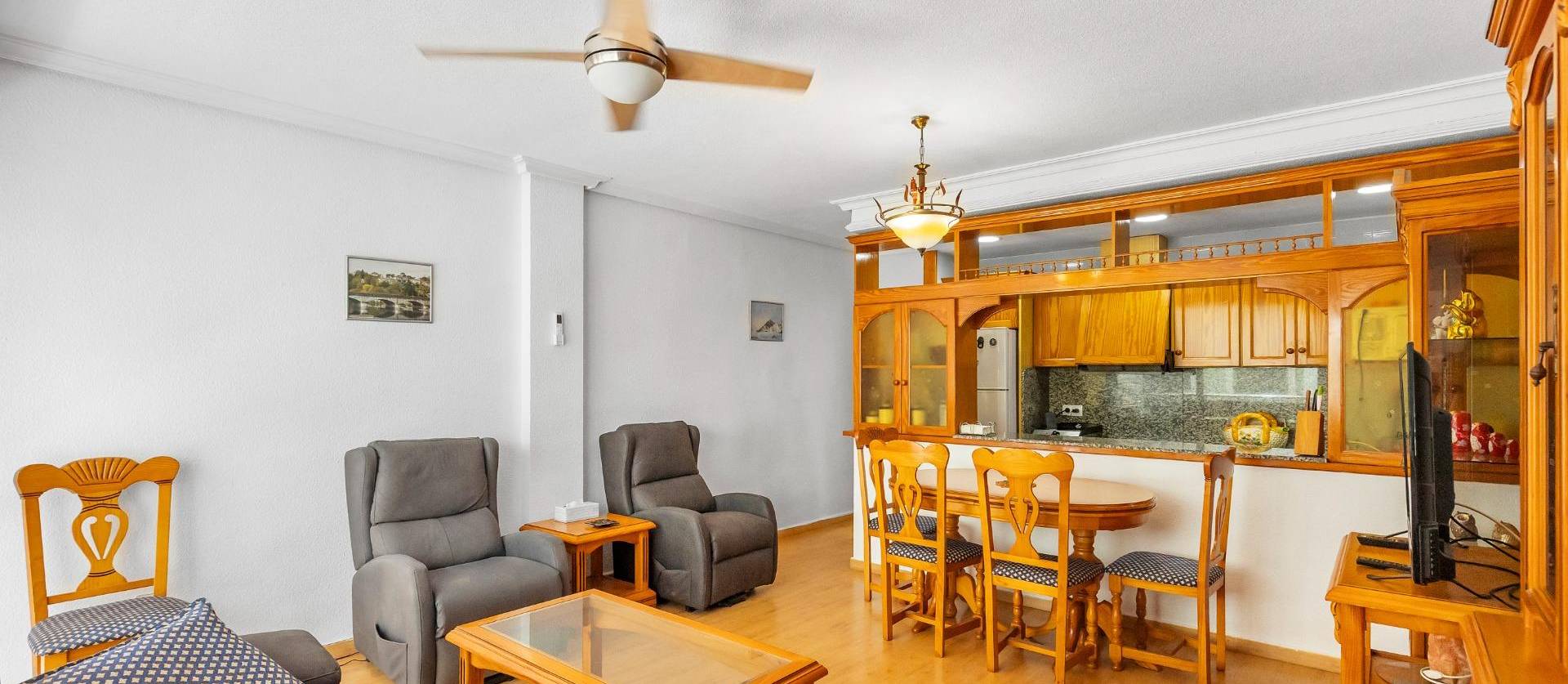 Revente - Apartment - Torrevieja - Paseo maritimo