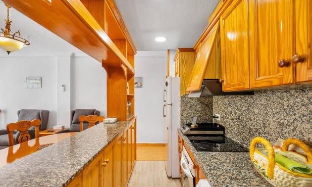 Revente - Apartment - Torrevieja - Paseo maritimo