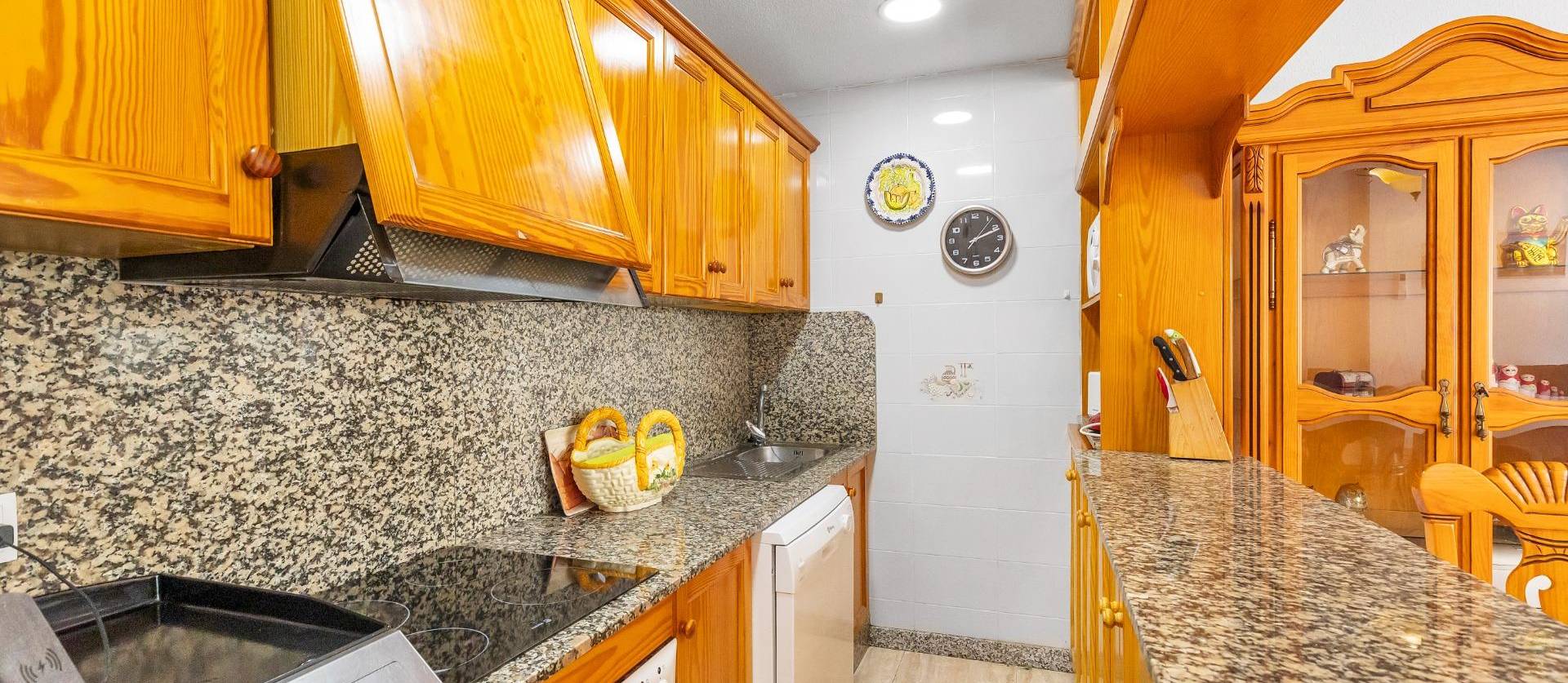 Revente - Apartment - Torrevieja - Paseo maritimo