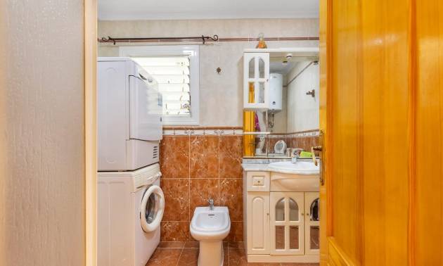 Revente - Apartment - Torrevieja - Paseo maritimo