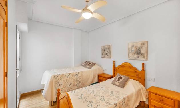 Revente - Apartment - Torrevieja - Paseo maritimo