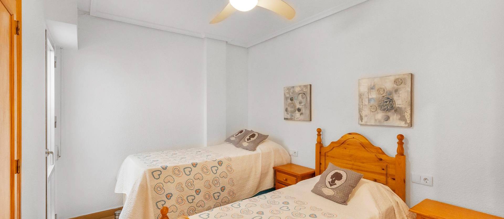 Revente - Apartment - Torrevieja - Paseo maritimo