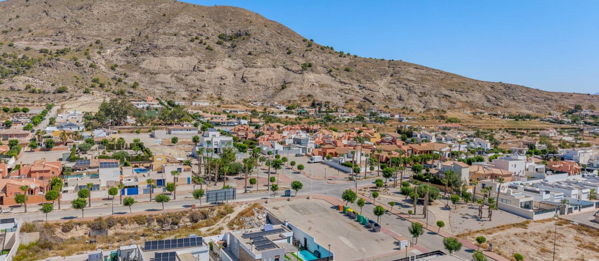 Revente - Villa - Fortuna - Urbanizacion las kalendas