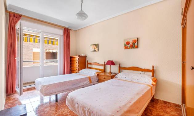 Revente - Apartment - Torrevieja - Playa del cura