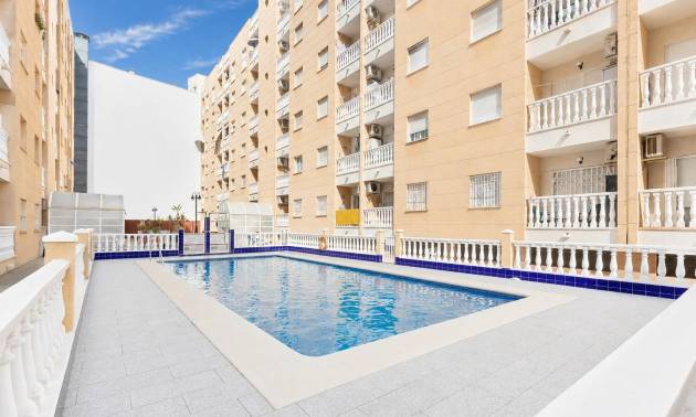 Revente - Apartment - Torrevieja - Playa del cura
