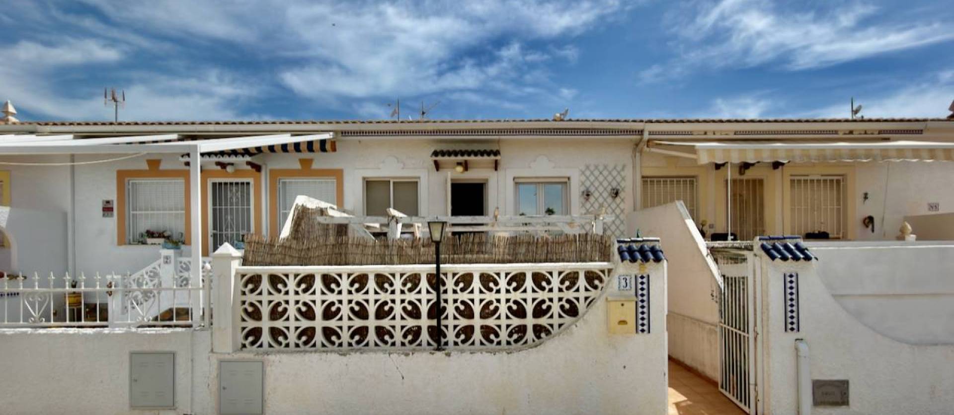 Revente - Villa - Ciudad Quesada - Pueblo Bravo