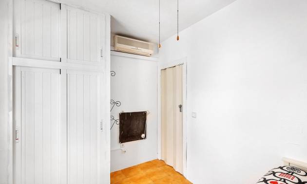 Revente - Apartment - Torrevieja - La Mata pueblo